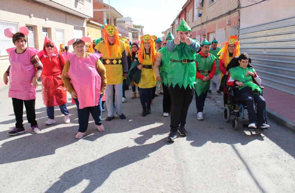 Totana ha celebrado el II Carnaval Adaptado organizado por los centros de dia para la discapacidad.