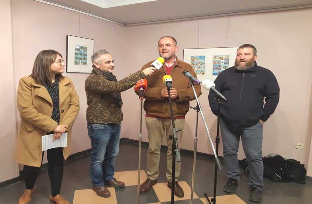 Inauguran la muestra Un paseo de viñetas de los dibujantes murcianos Juan Álvarez y Jorge Gómez