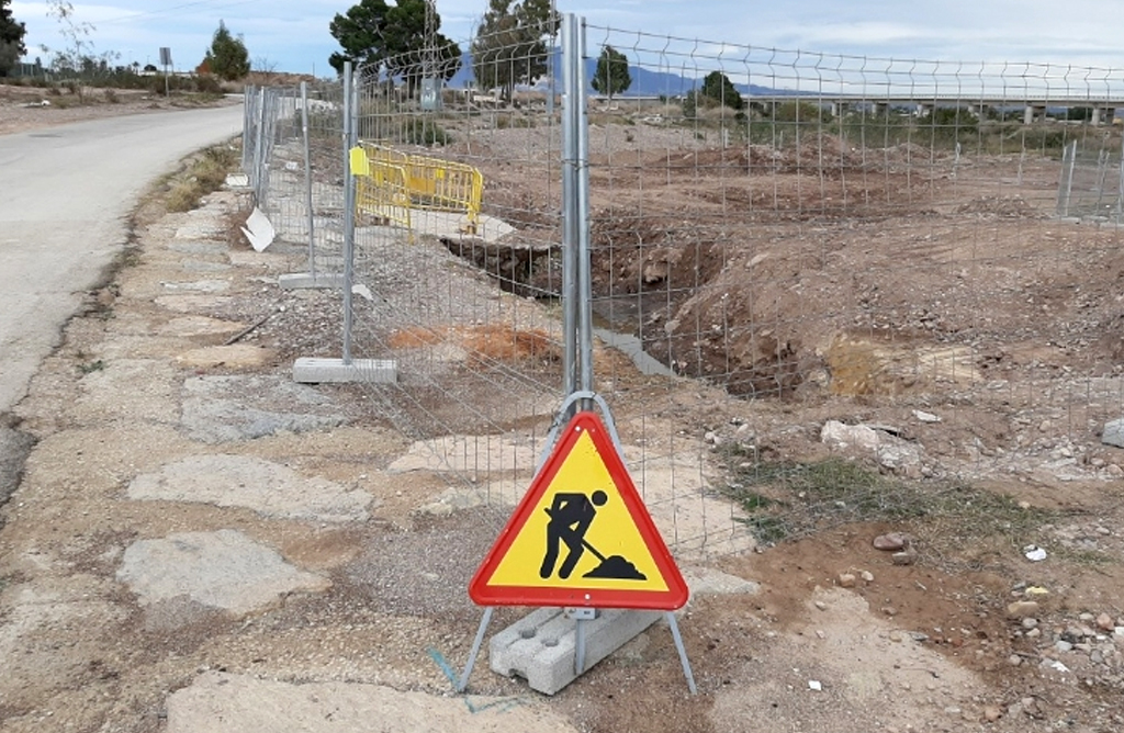 Arrancan las obras de reparaci�n por las lluvias en el colector del barrio Tirol-Camilleri a la rambla de La Santa