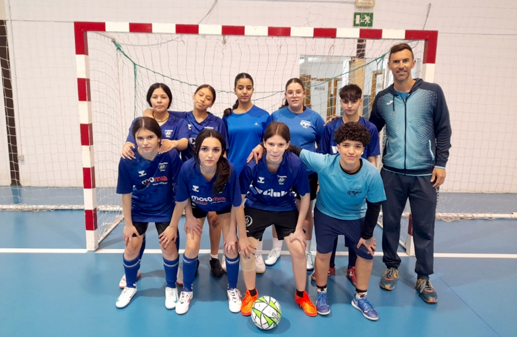 Dos equipos de ftbol sala escolar se clasifican para los cuartos de final de deportes en equipos