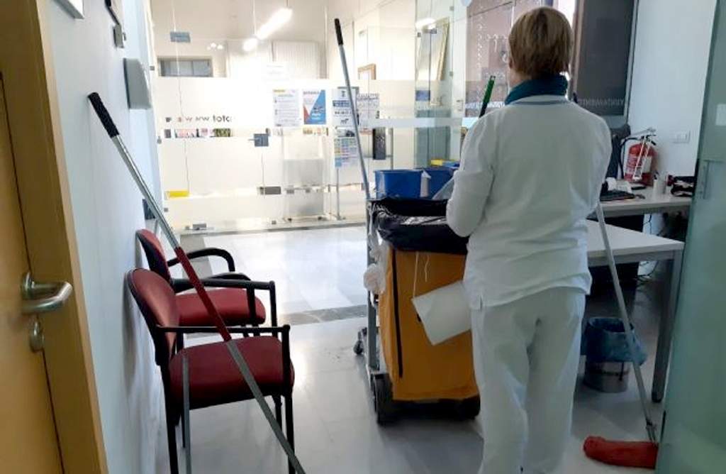 Llevarn a pleito a la empresa del Servicio de Limpieza de Interiores en Centros e Instalaciones Municipales 