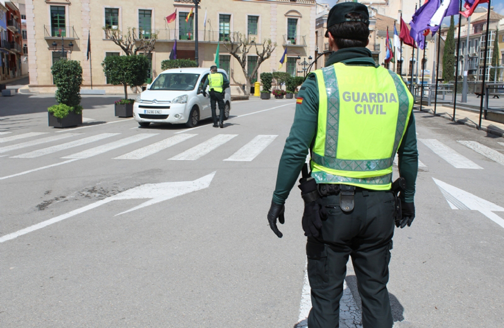 Polica Local y Guardia Civil intensifican los controles.