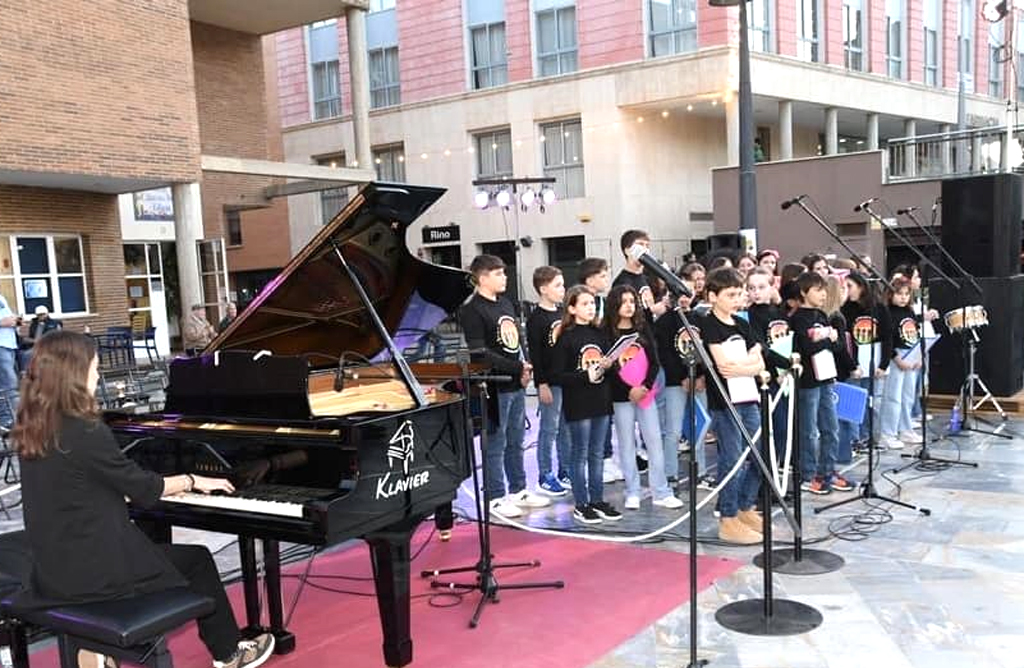 La Plaza de la Balsa Vieja se llen de msica con la actividad 