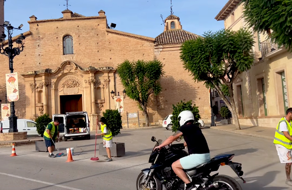 Se habilita la calle Mayor Sevilla para acceder al barrio de San Jos por las obras en la calle Gmez Pellicer