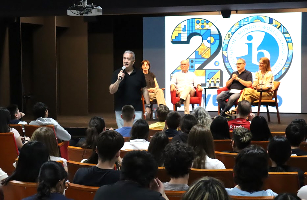 El Bachillerato Internacional del IES �Juan de la Cierva� celebra por todo lo alto su vig�simo aniversario 